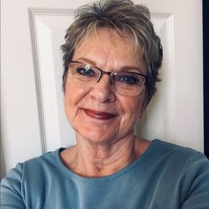 Meet your Posher, Cindy